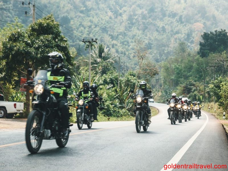 Long Northern Loop 6 Days Motorbike Tour